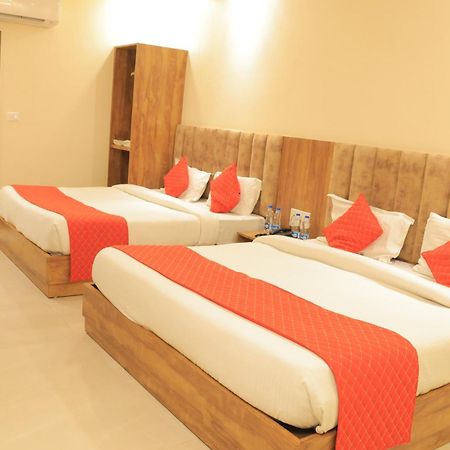 Hampton Hotel - 200 Mt From Golden Temple Αμριτσάρ Εξωτερικό φωτογραφία
