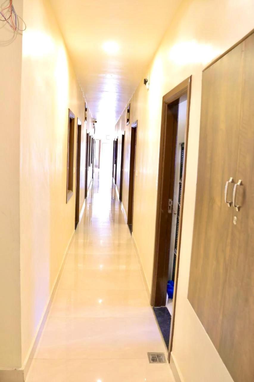 Hampton Hotel - 200 Mt From Golden Temple Αμριτσάρ Εξωτερικό φωτογραφία